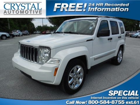 Stone White Jeep Liberty Limited 4x4.  Click to enlarge.