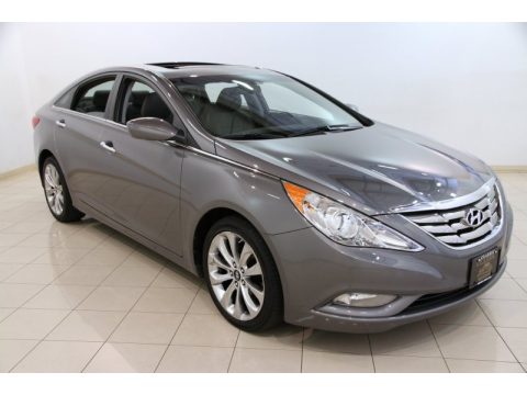 Harbor Gray Metallic Hyundai Sonata SE.  Click to enlarge.