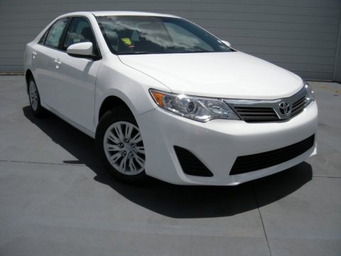 Super White Toyota Camry L.  Click to enlarge.