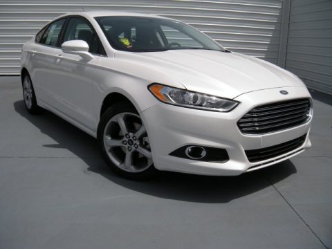 White Platinum Ford Fusion SE EcoBoost.  Click to enlarge.
