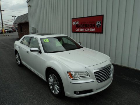 Ivory Tri-Coat Pearl Chrysler 300 C AWD.  Click to enlarge.