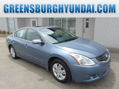 Ocean Gray Nissan Altima 2.5 S.  Click to enlarge.