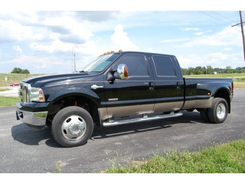Black Ford F350 Super Duty King Ranch Crew Cab 4x4 Dually.  Click to enlarge.
