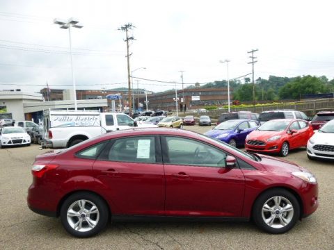 Ruby Red Ford Focus SE Sedan.  Click to enlarge.