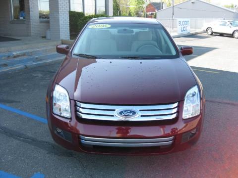 Redfire Metallic Ford Fusion SE.  Click to enlarge.