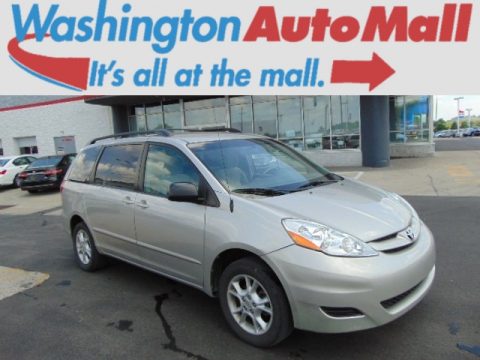 Silver Shadow Pearl Toyota Sienna LE AWD.  Click to enlarge.