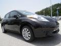 Front 3/4 View of 2015 Nissan LEAF S #7