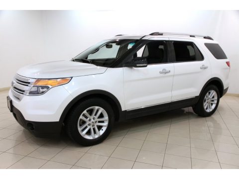 White Platinum Tri-Coat Ford Explorer XLT.  Click to enlarge.