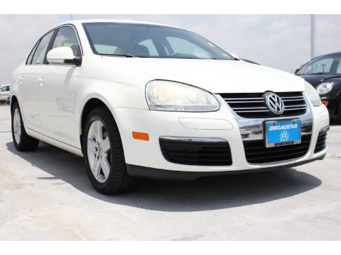 Campanella White Volkswagen Jetta SE Sedan.  Click to enlarge.