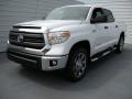Front 3/4 View of 2014 Toyota Tundra SR5 Crewmax #7
