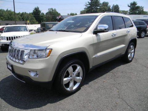 White Gold Metallic Jeep Grand Cherokee Overland 4x4.  Click to enlarge.
