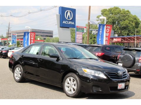 Black Toyota Camry LE.  Click to enlarge.