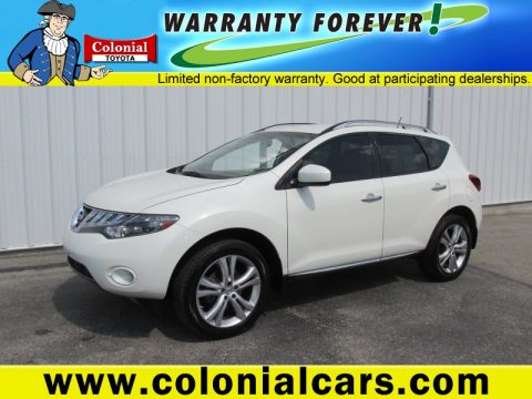 Glacier Pearl Nissan Murano LE AWD.  Click to enlarge.