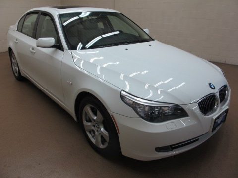 Alpine White BMW 5 Series 535xi Sedan.  Click to enlarge.