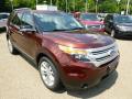 Front 3/4 View of 2015 Ford Explorer XLT 4WD #2
