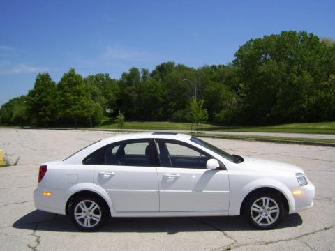 Absolute White 2006 Suzuki Forenza Sedan with Grey interior Absolute White 