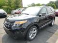 Front 3/4 View of 2015 Ford Explorer Limited 4WD #4