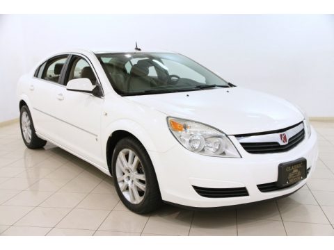 Cream White Saturn Aura XE.  Click to enlarge.