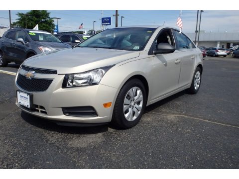 Gold Mist Metallic Chevrolet Cruze LS.  Click to enlarge.