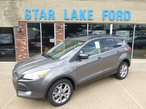 Sterling Gray Ford Escape SE 2.0L EcoBoost 4WD.  Click to enlarge.