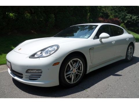 Carrara White Porsche Panamera 4. Click to enlarge. Carrara White Porsche Panamera 4. Click to enlarge.