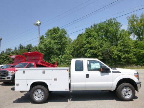 Oxford White Ford F350 Super Duty XL Super Cab 4x4 Utility. Click to enlarge. Oxford White Ford F350 Super Duty XL Super Cab 4x4 Utility. Click to enlarge.