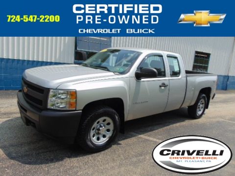 Sheer Silver Metallic Chevrolet Silverado 1500 Extended Cab 4x4.  Click to enlarge.