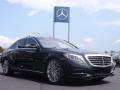 Front 3/4 View of 2015 Mercedes-Benz S 550 4Matic Sedan #3