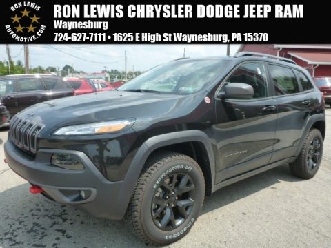 Brilliant Black Crystal Pearl Jeep Cherokee Trailhawk 4x4.  Click to enlarge.