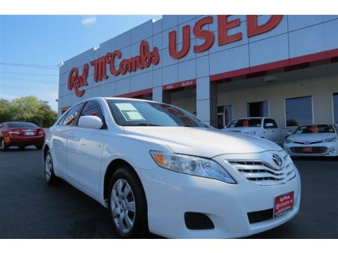 Super White Toyota Camry LE.  Click to enlarge.
