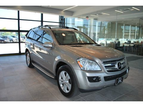 Pewter Metallic Mercedes-Benz GL 450 4Matic.  Click to enlarge.