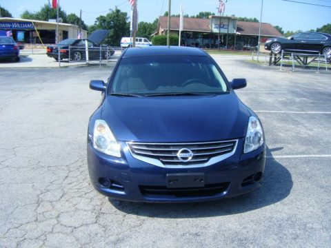 Navy Blue Nissan Altima 2.5 S.  Click to enlarge.