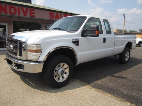 Oxford White Ford F350 Super Duty XLT SuperCab 4x4.  Click to enlarge.