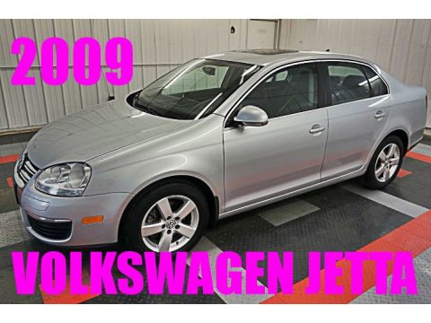 Reflex Silver Metallic Volkswagen Jetta SE Sedan.  Click to enlarge.