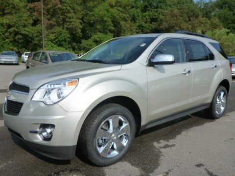 Champagne Silver Metallic Chevrolet Equinox LT AWD.  Click to enlarge.