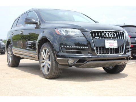 Night Black Audi Q7 3.0 Premium Plus quattro.  Click to enlarge.
