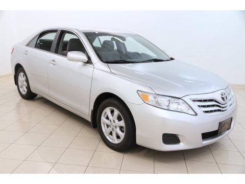 Classic Silver Metallic Toyota Camry LE V6.  Click to enlarge.