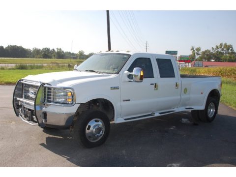 Oxford White Ford F350 Super Duty Lariat Crew Cab 4x4 Dually.  Click to enlarge.