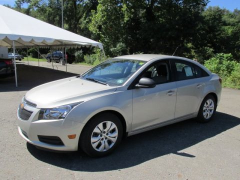 Champagne Silver Metallic Chevrolet Cruze LS.  Click to enlarge.