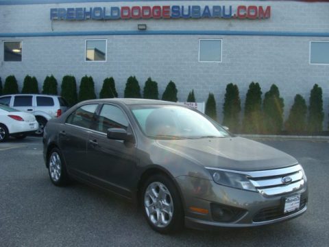 Sterling Grey Metallic Ford Fusion SE.  Click to enlarge.