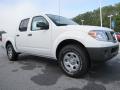 Front 3/4 View of 2015 Nissan Frontier S Crew Cab #7