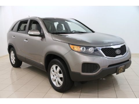 Titanium Silver Kia Sorento LX AWD.  Click to enlarge.