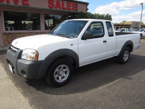 Avalanche White Nissan Frontier XE King Cab.  Click to enlarge.