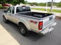 2004 Frontier XE V6 King Cab 4x4 #6