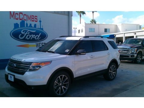 White Platinum Ford Explorer XLT.  Click to enlarge.