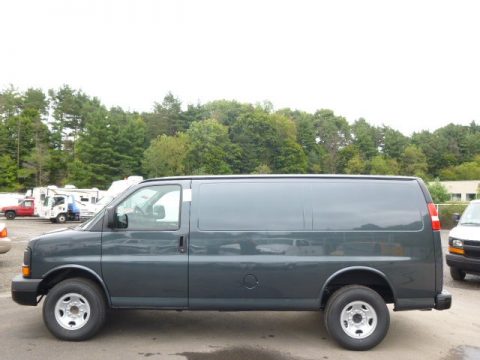 Cyber Gray Metallic Chevrolet Express 3500 Cargo WT.  Click to enlarge.
