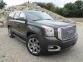 Front 3/4 View of 2015 GMC Yukon XL Denali 4WD #1