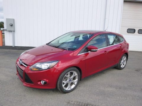 Red Candy Metallic Ford Focus Titanium 5-Door.  Click to enlarge.