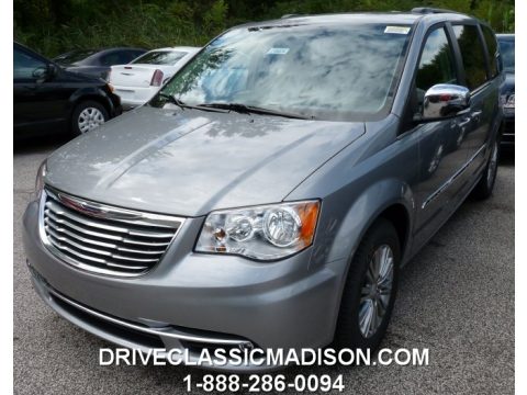 Billet Silver Metallic Chrysler Town & Country Touring-L.  Click to enlarge.
