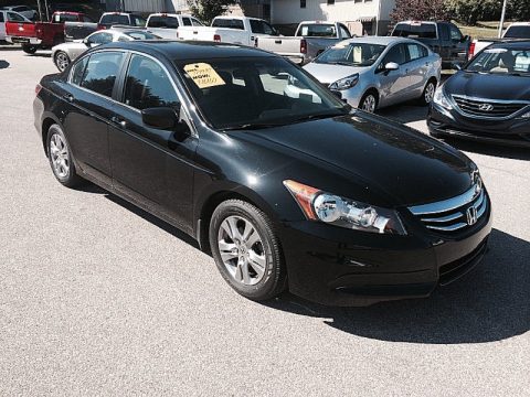 Crystal Black Pearl Honda Accord SE Sedan.  Click to enlarge.